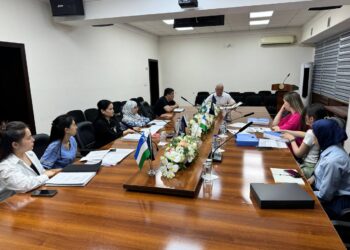 Markaz tayanch doktorantlari bilan ilmiy faoliyatiga doir suhbat uyushtirildi.