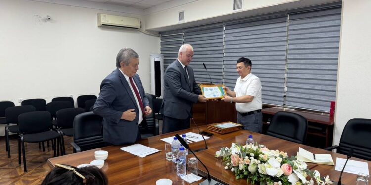 “Oʻzbekiston demograf olimlari” uyushmasining  ilmiy-amaliy va tashkiliy seminari  boʻlib oʻtdi